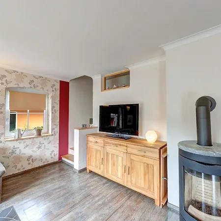 펜션 Stubbenfelde, Reetdachhaus Seeblick *